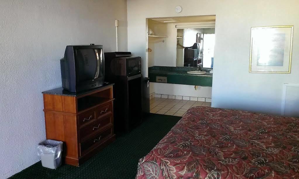 Budget Inn - Palatka Exterior photo